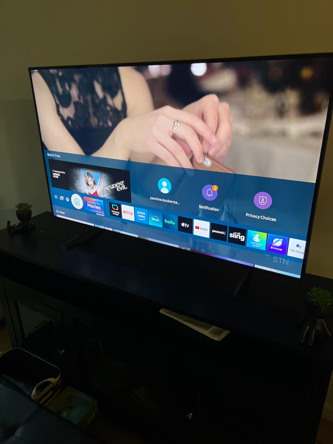 Samsung Q60 50-inch Smart TV - photo 2