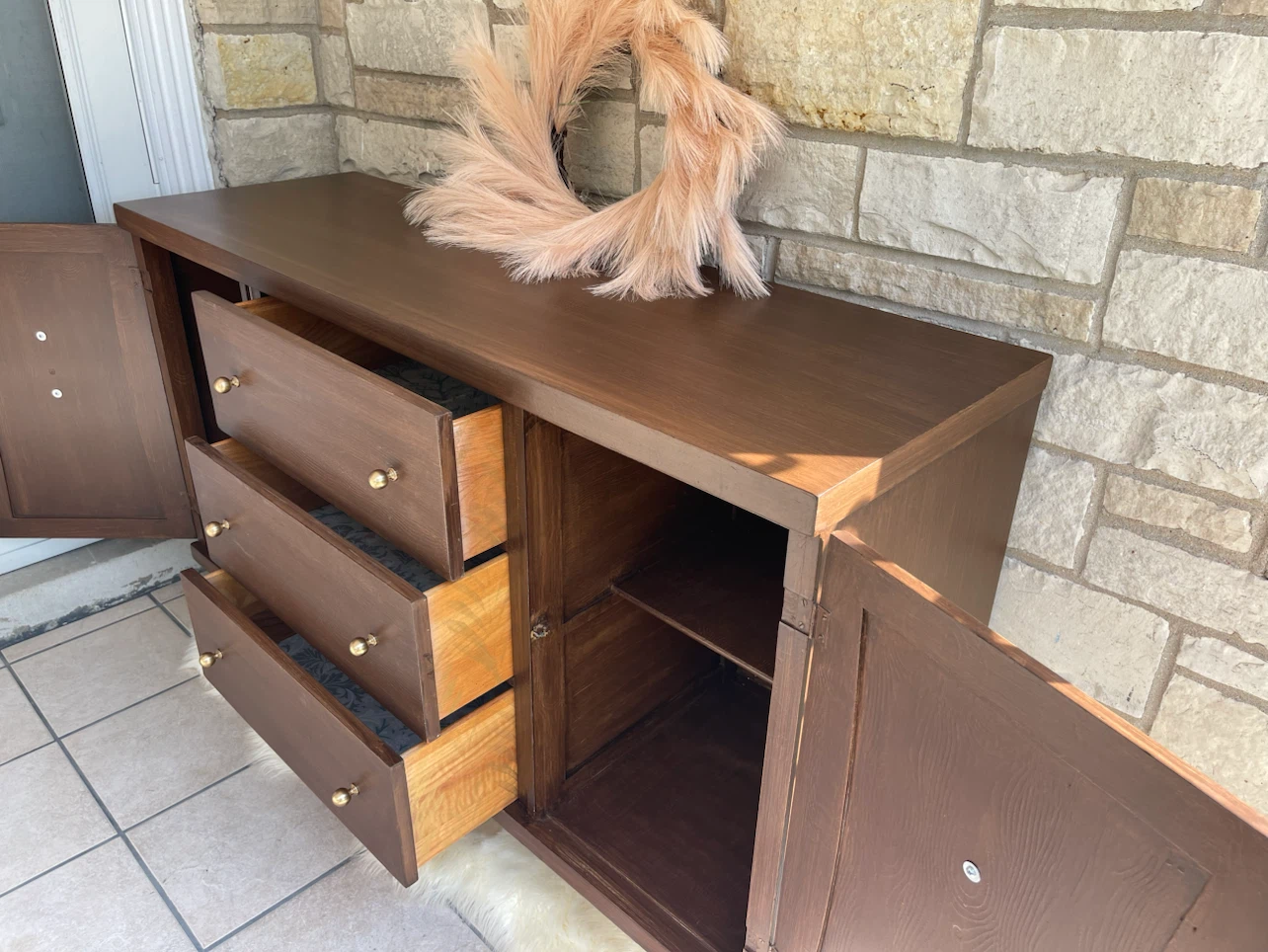 Restored MCM Beautiful Credenza/Tv Stand/Entrance Piece - photo 2