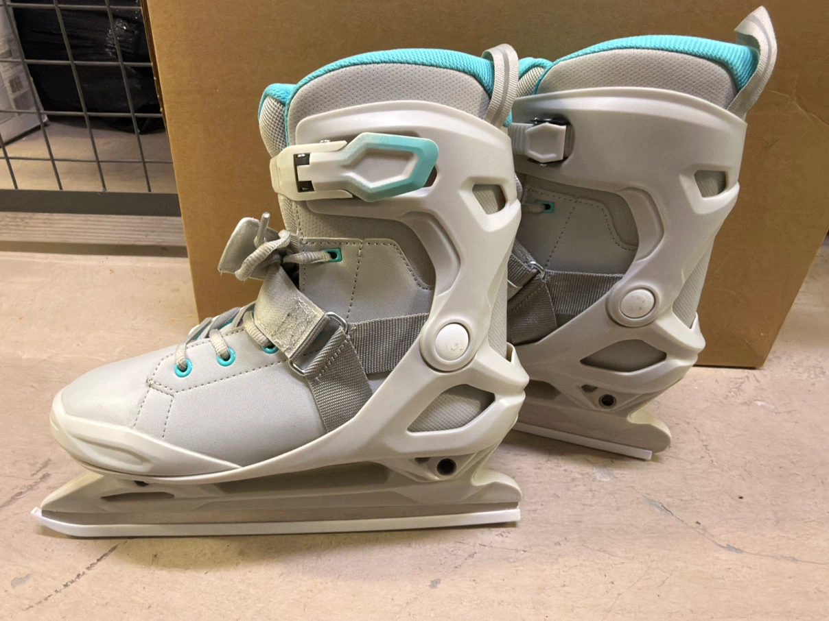 Oxelo Ice Skates - US W9 M7.5 - photo 2