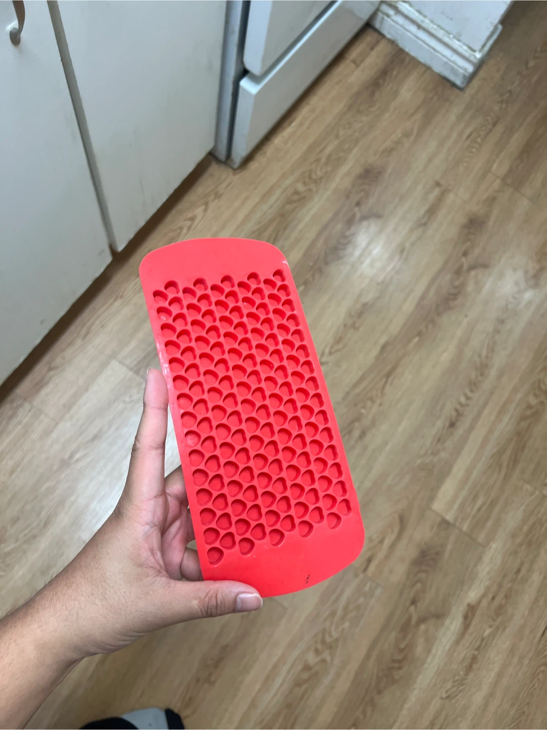 Red Silicone Mini Heart Ice Cube Tray - photo 2