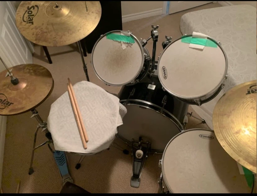 Yamaha DP Series Drum Set - photo 3