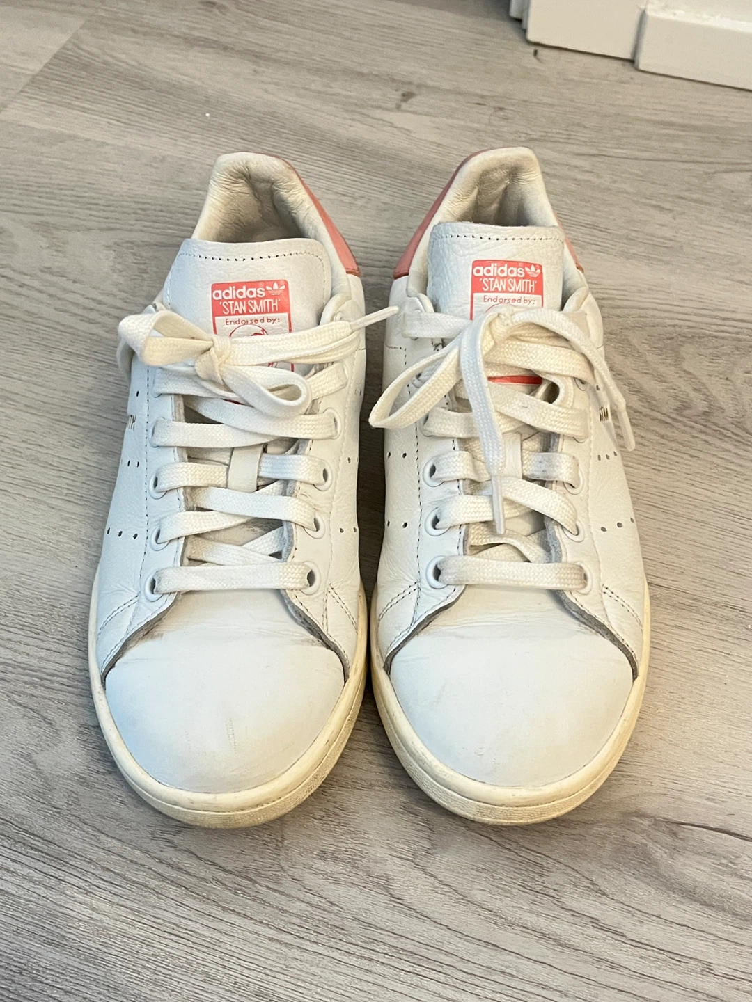 Adidas Stan Smith Sneakers — Women US 6