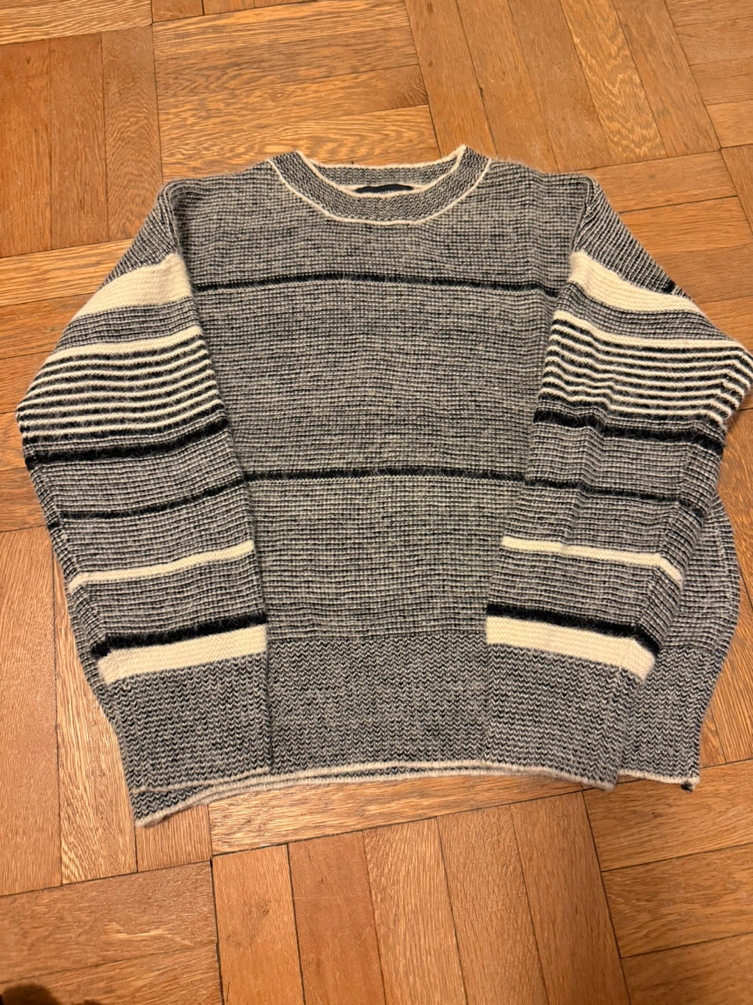 Forever 21 Striped Sweater