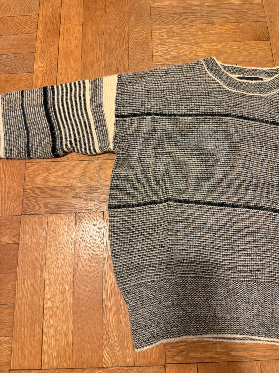 Forever 21 Striped Sweater - photo 2