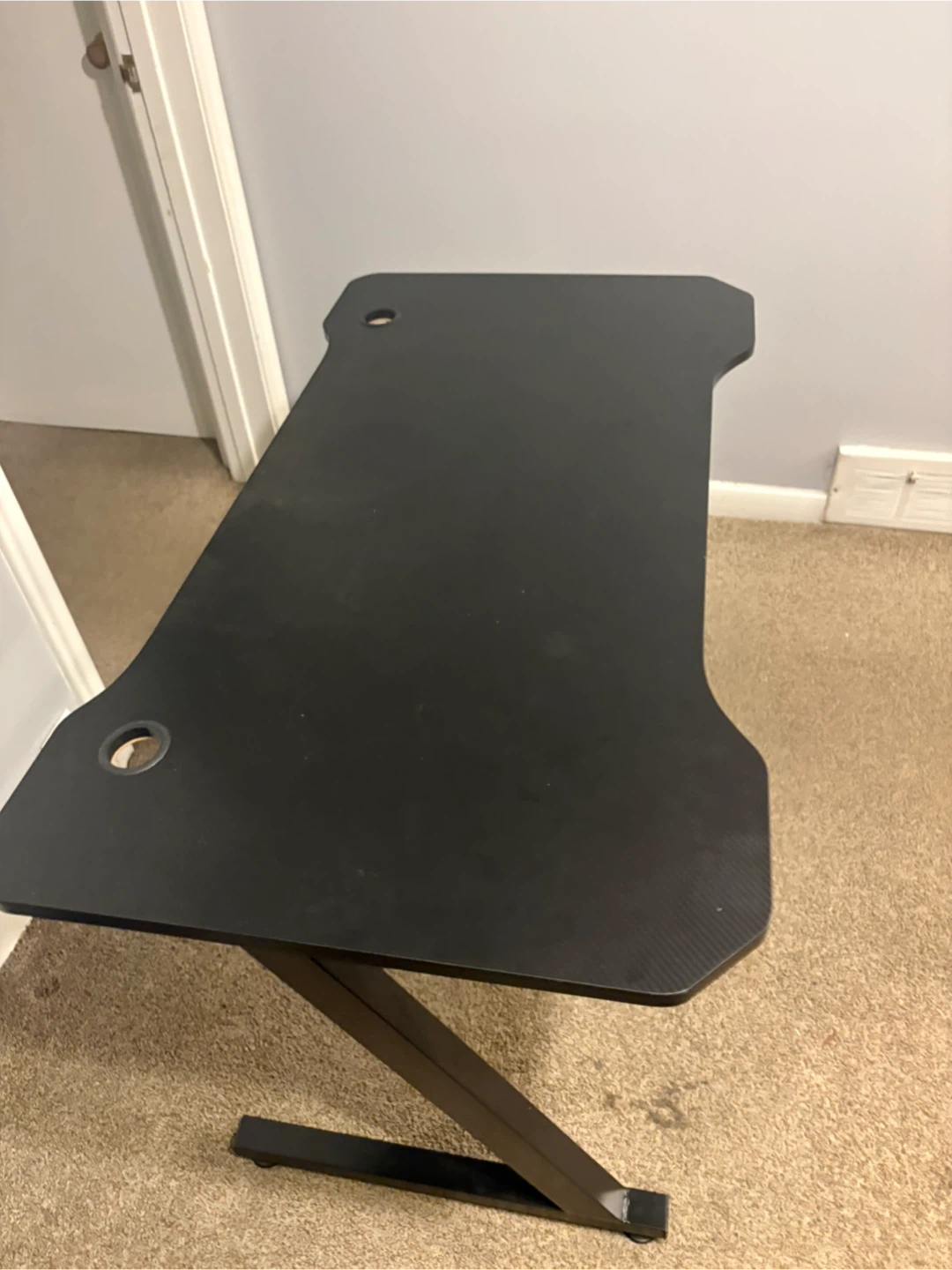 Free delivery used Black gaming desk