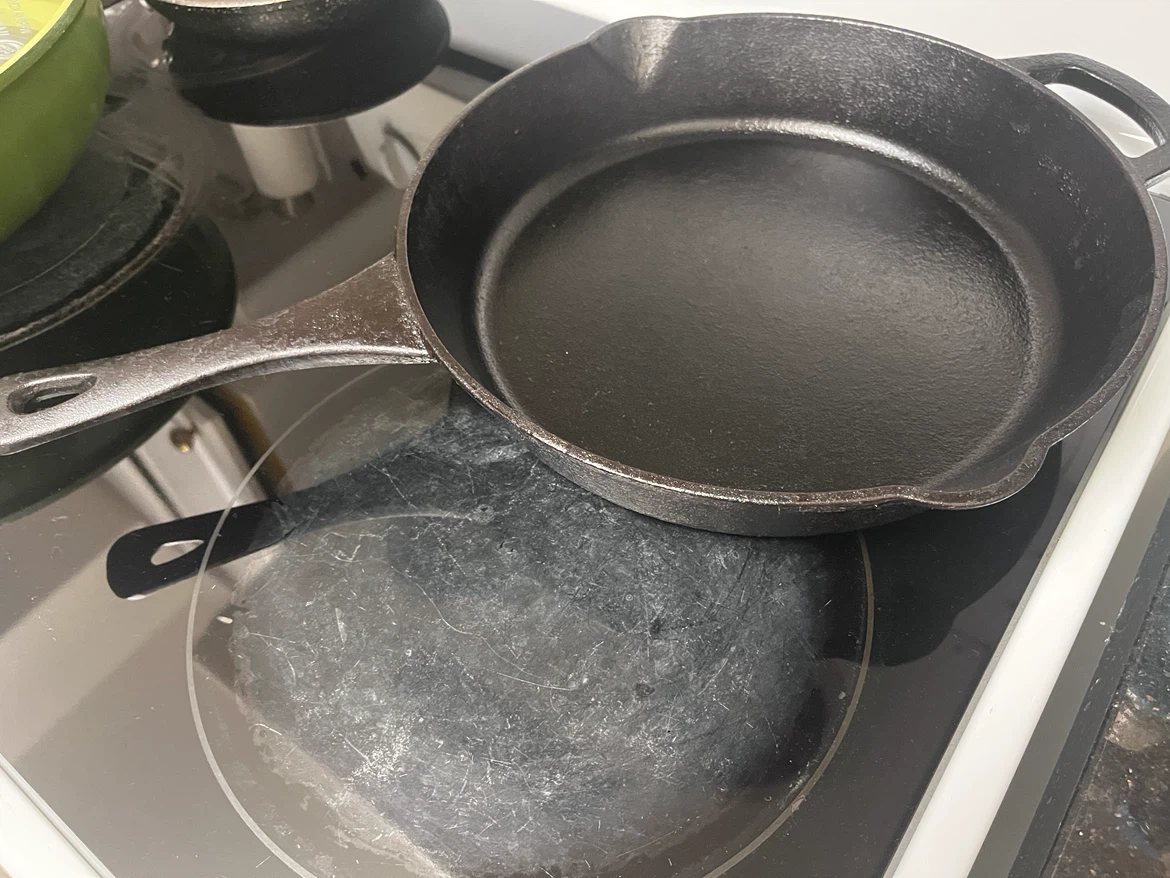 Master Chef Cast Iron Skillet