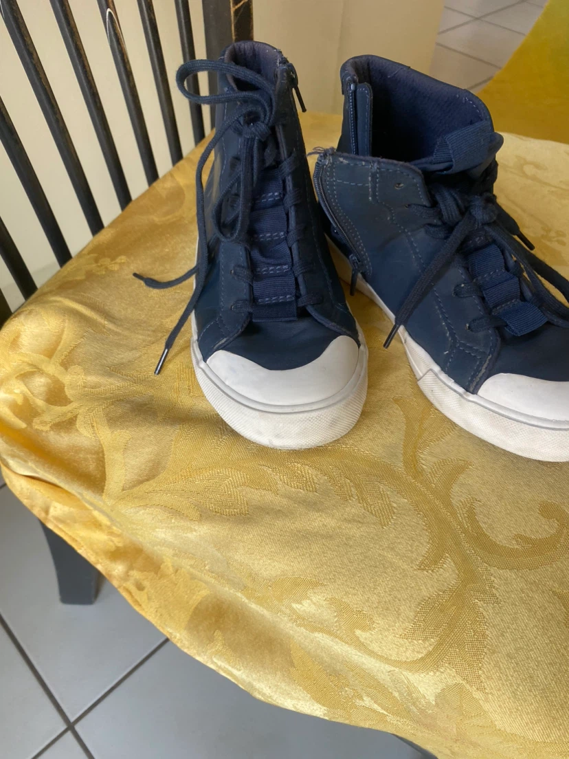 Zara Kids High-Top Sneakers Size 30/31