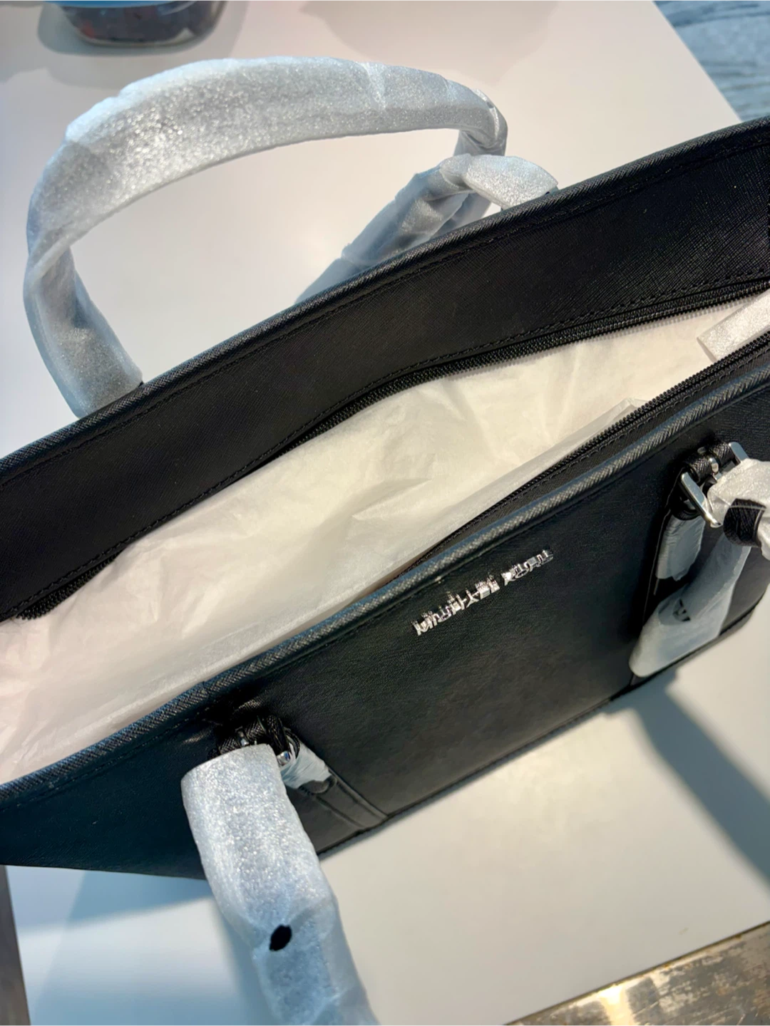 Michael Kors Black Tote Bag, NEW - photo 4