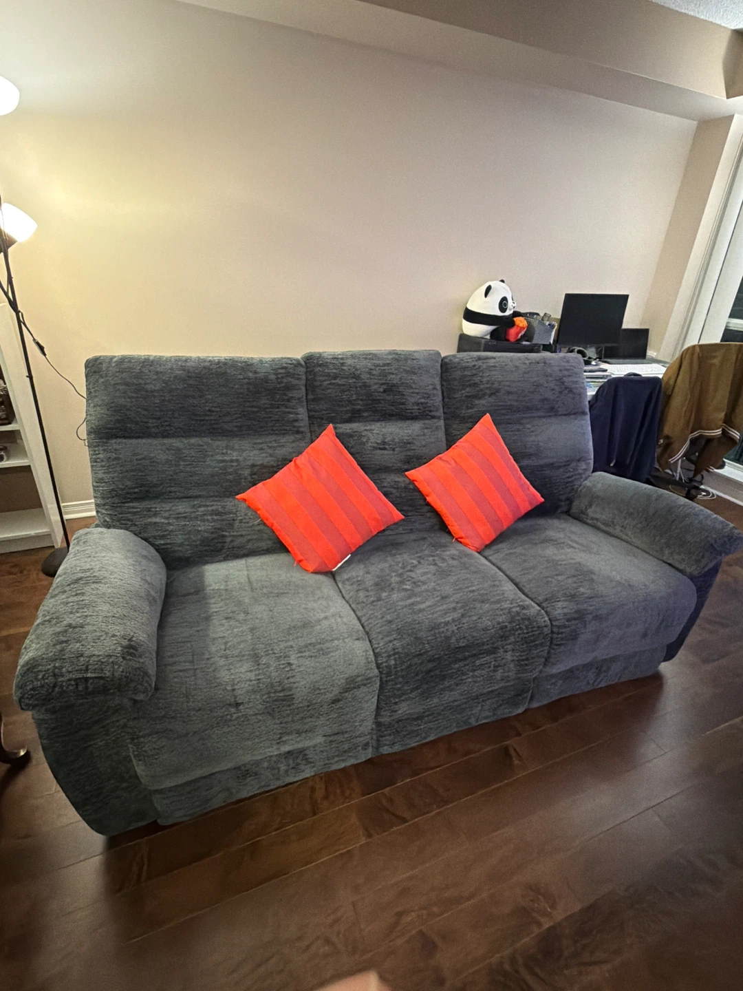 Leons Dark Grey Fabric Reclining Sofa - photo 4