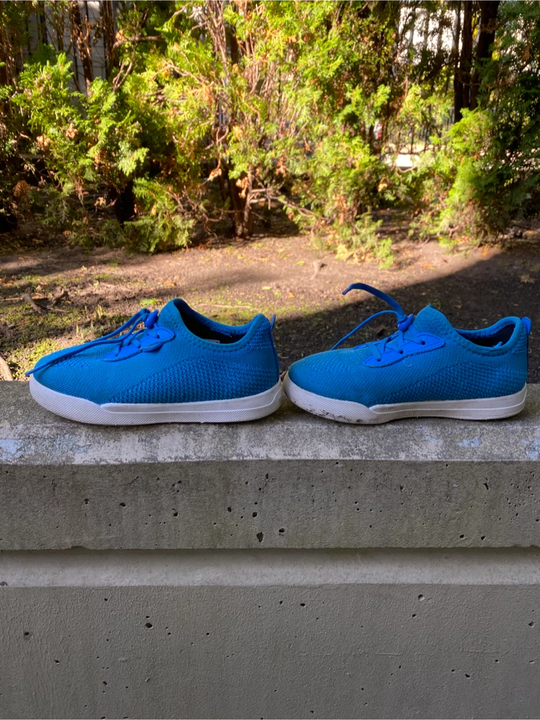 Vessi Weekend Sneaker - Blue - Kids Size 2 - photo 3