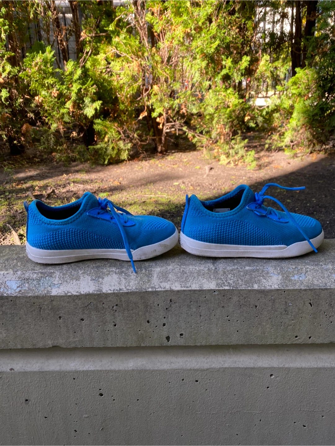 Vessi Weekend Sneaker - Blue - Kids Size 2 - photo 4