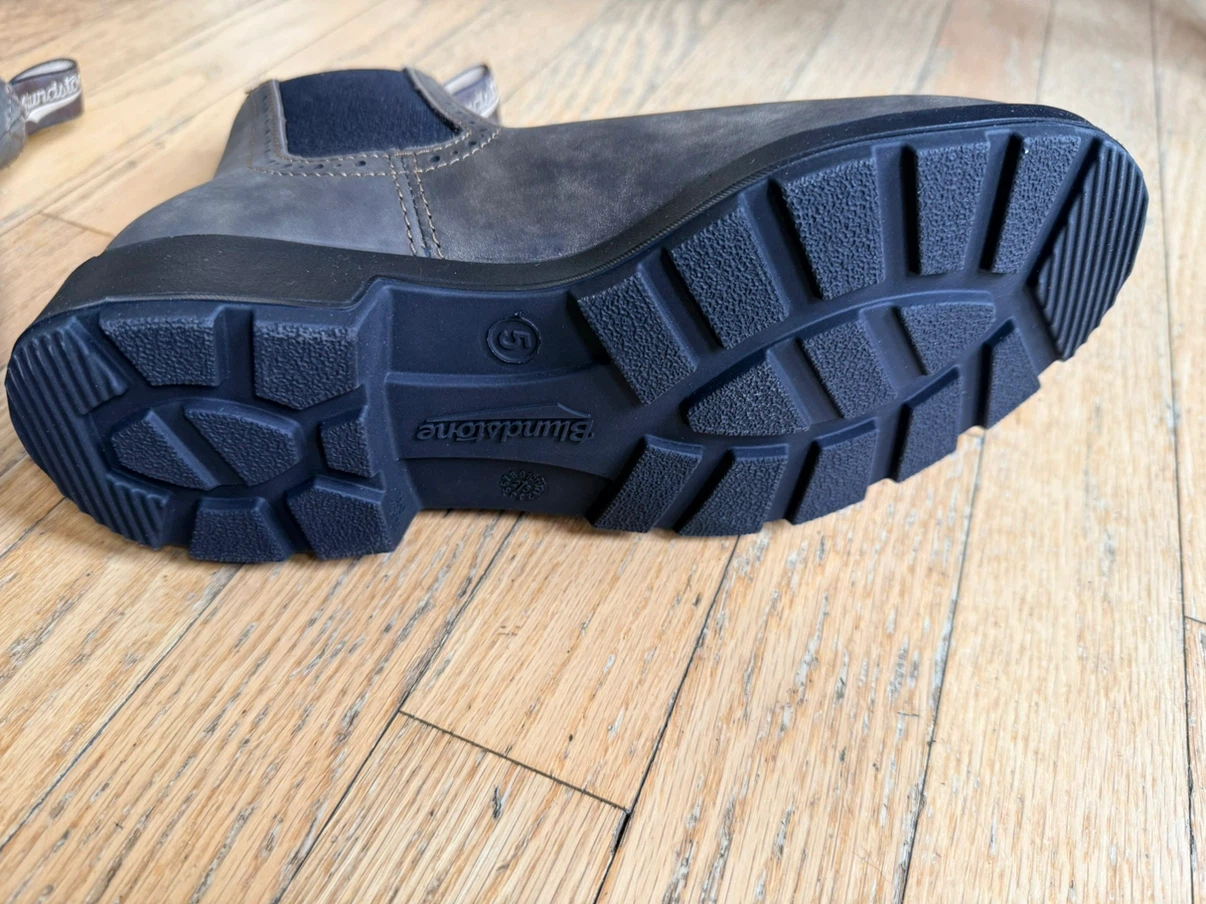 Blundstone boots, brown, size 5 - photo 4