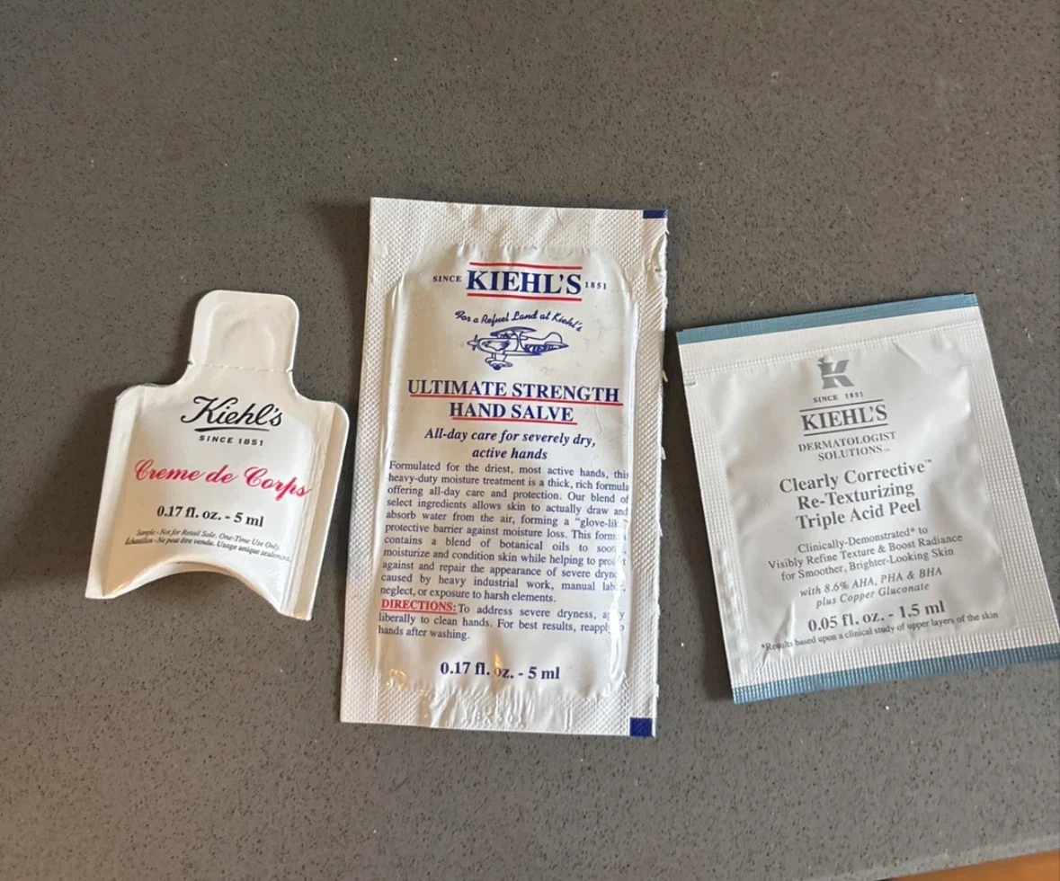 Kiehl's Skincare Sample Set