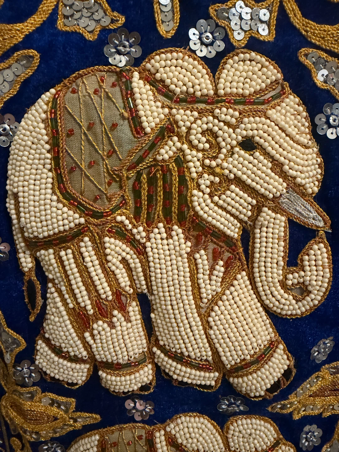 Decorative Elephant Beaded Wall Hanging - photo 3