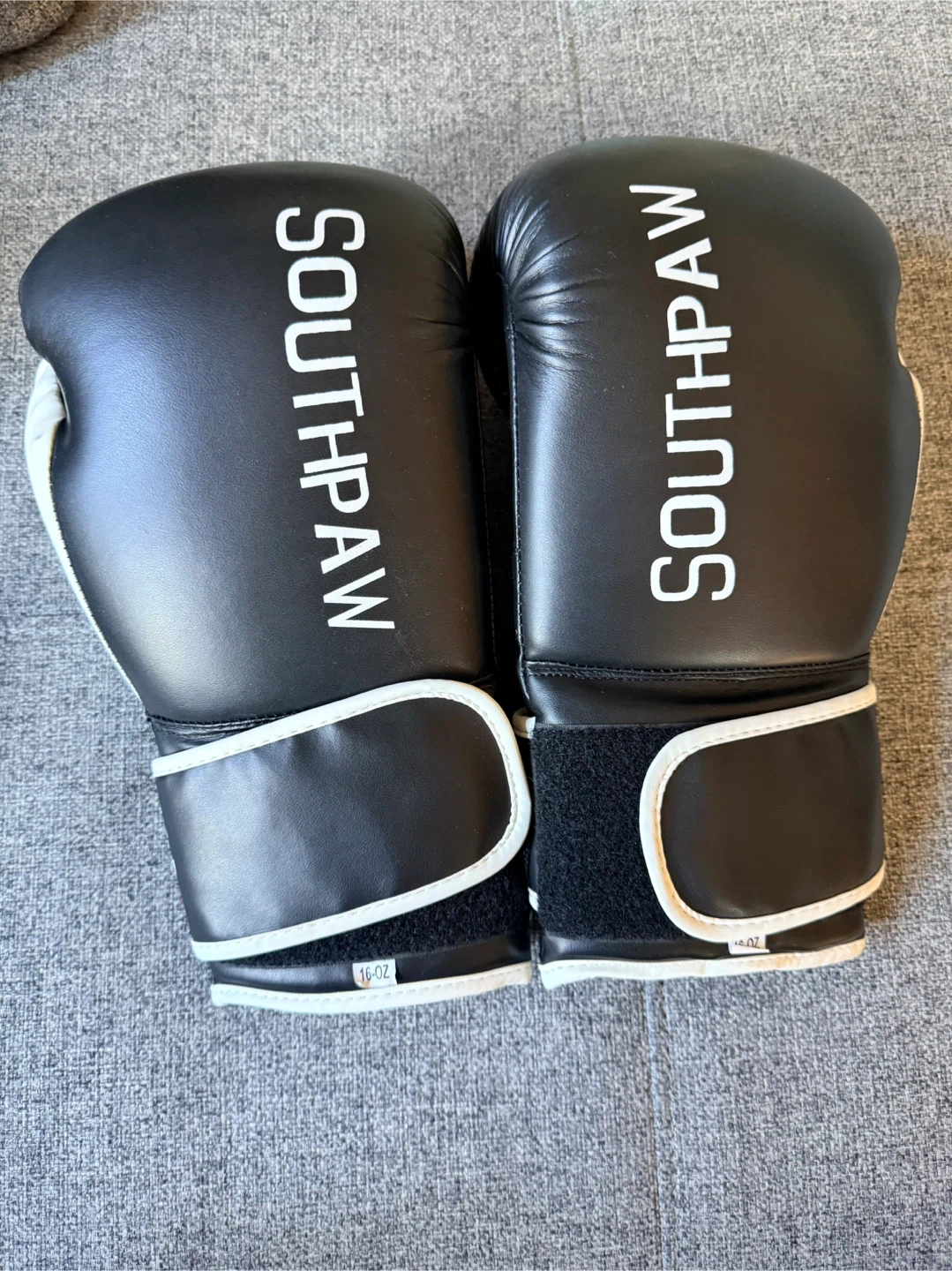 Southpaw 16-oz Boxing Gloves