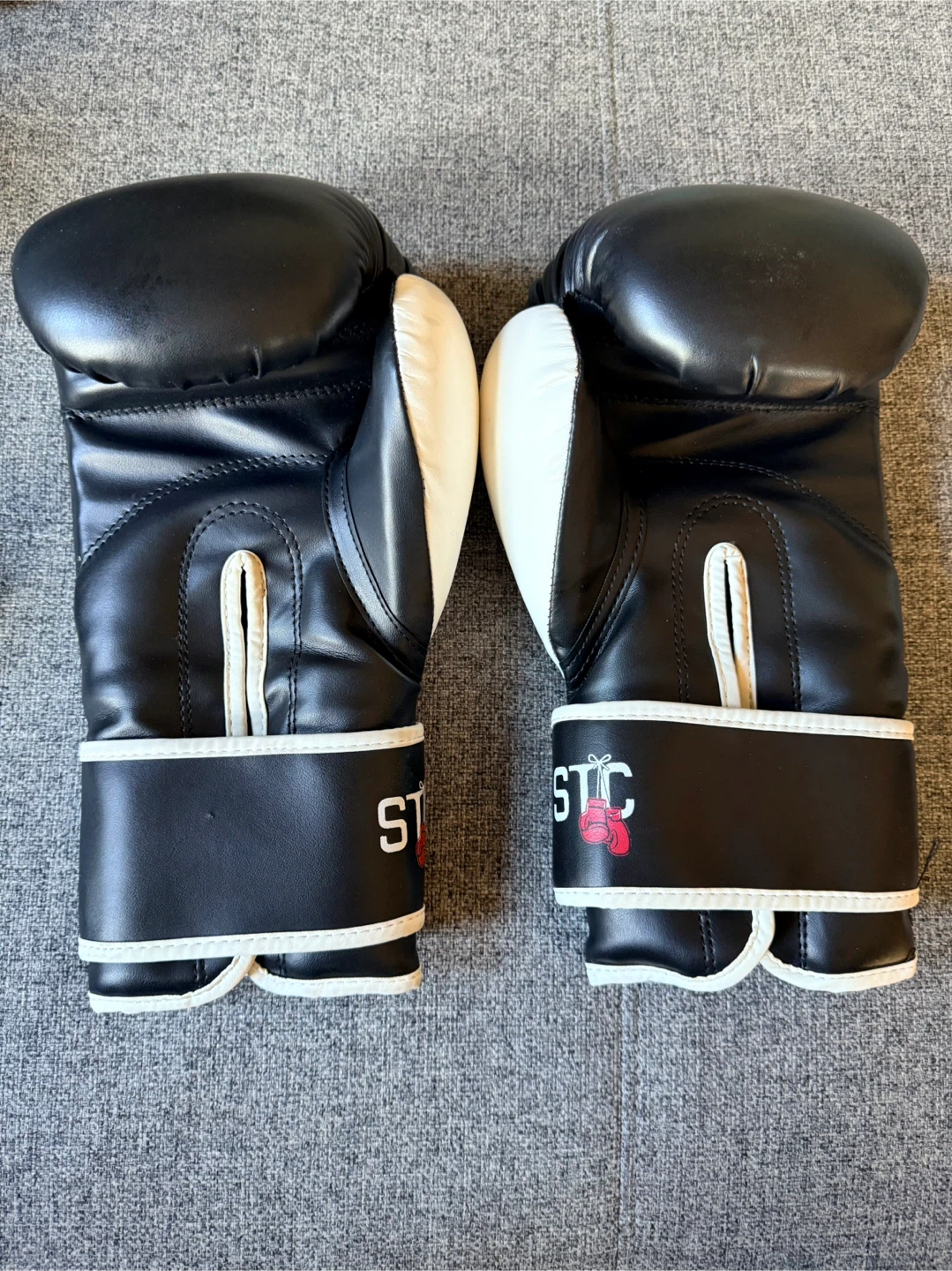 Southpaw 16-oz Boxing Gloves - photo 2