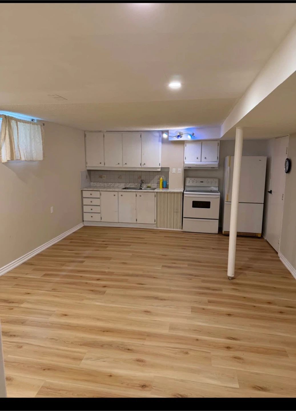 1 bedroom basement in  Brampton - photo 5