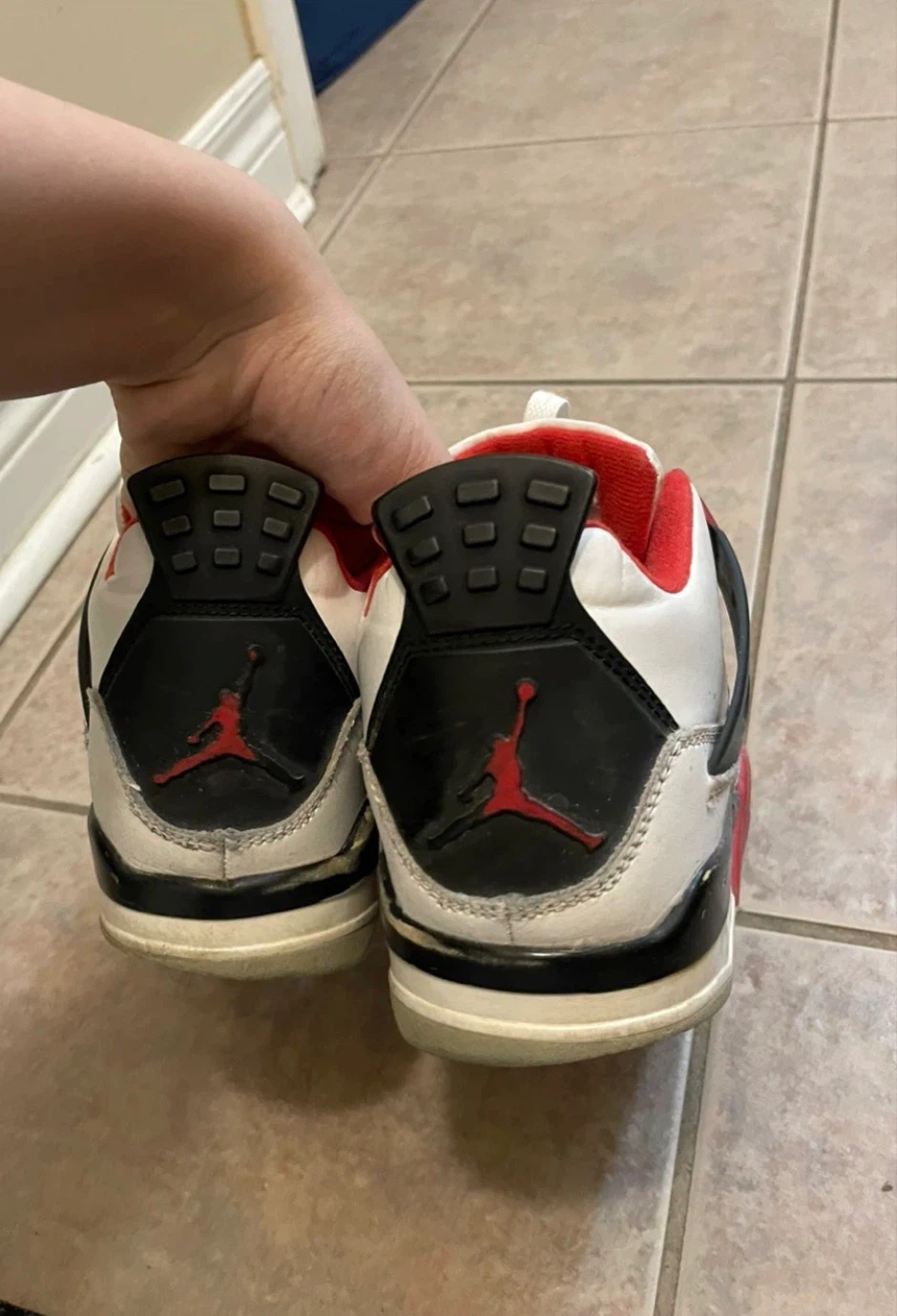 Nike Air Jordan 4 Retro Fire Red - photo 2