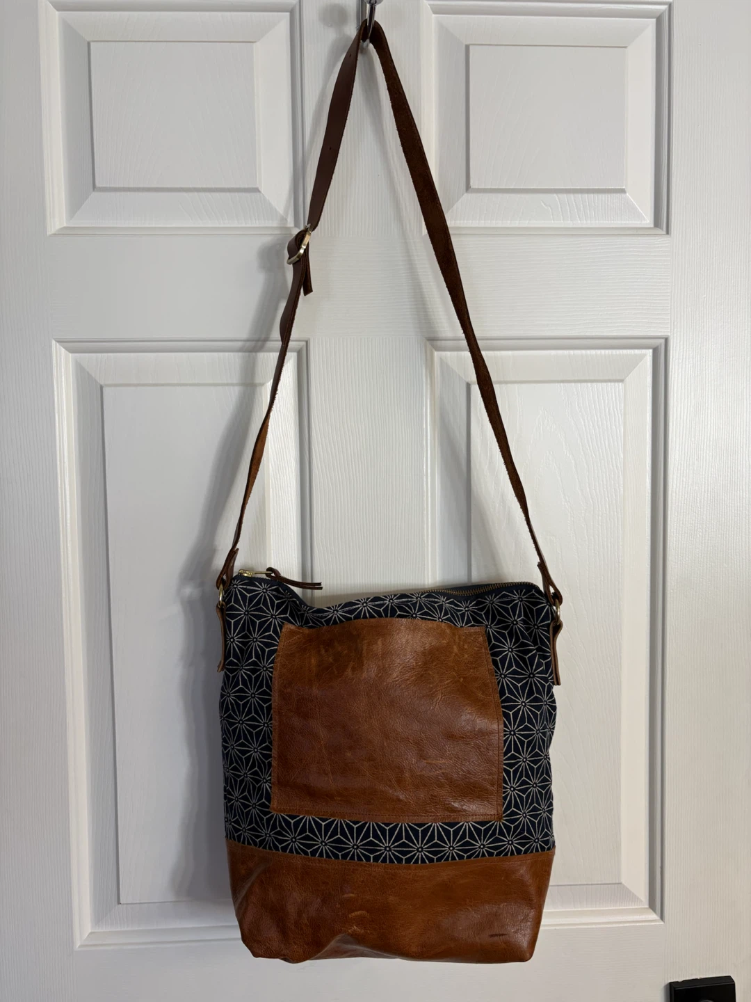 Grace “Brooklyn” Carry-All Indigo Geometric Model
