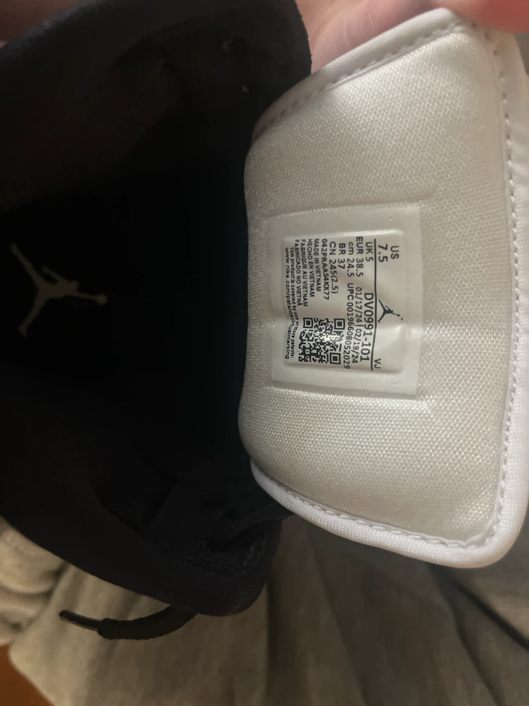 WMNS Air Jordan 1 Mid White/Black - photo 4