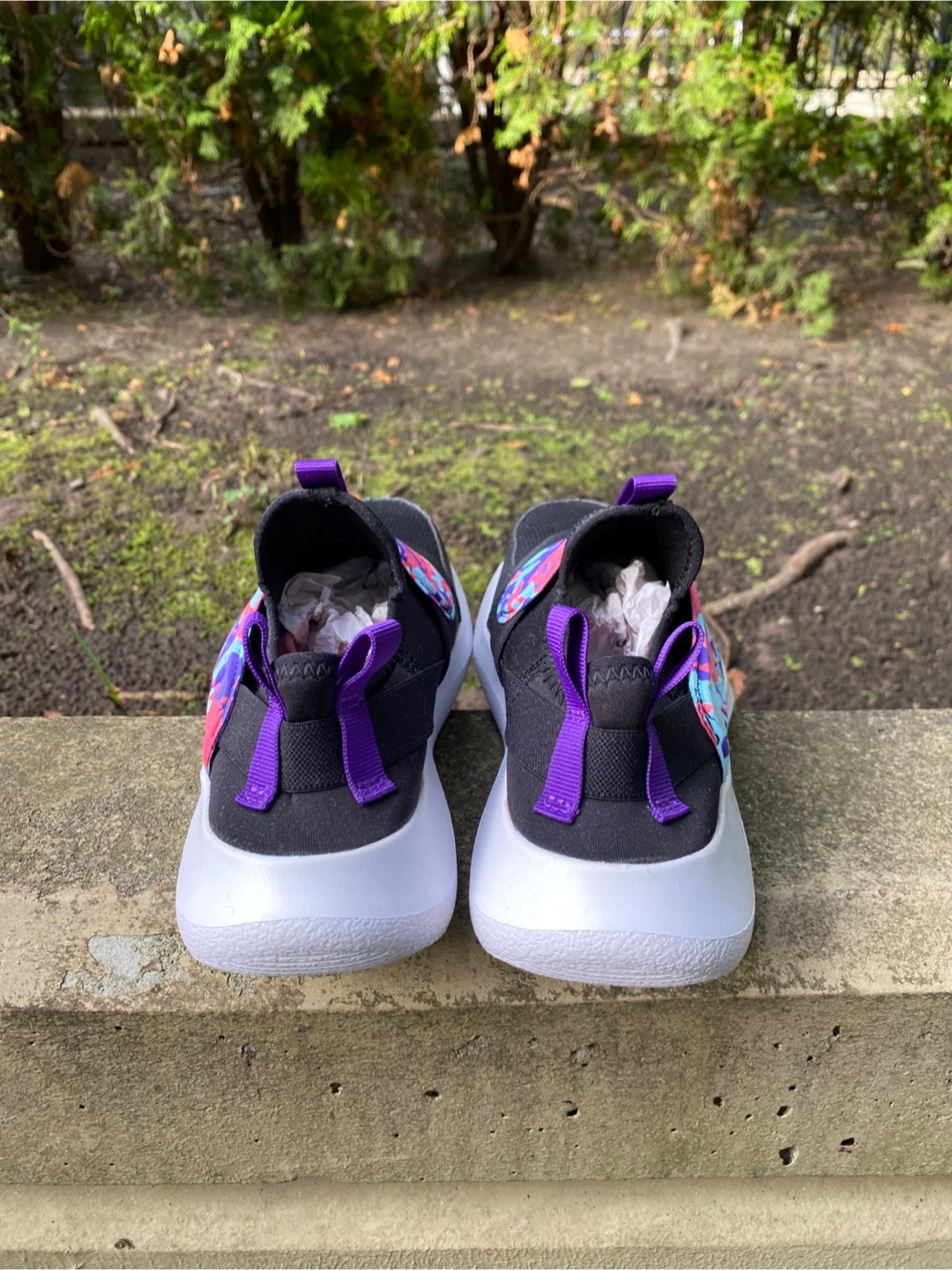 BRAND NEW - Under Armour Kids Shoes Size 2.5Y - photo 5