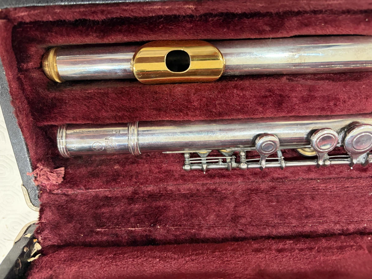 Yamaha 22 S Flute with Case