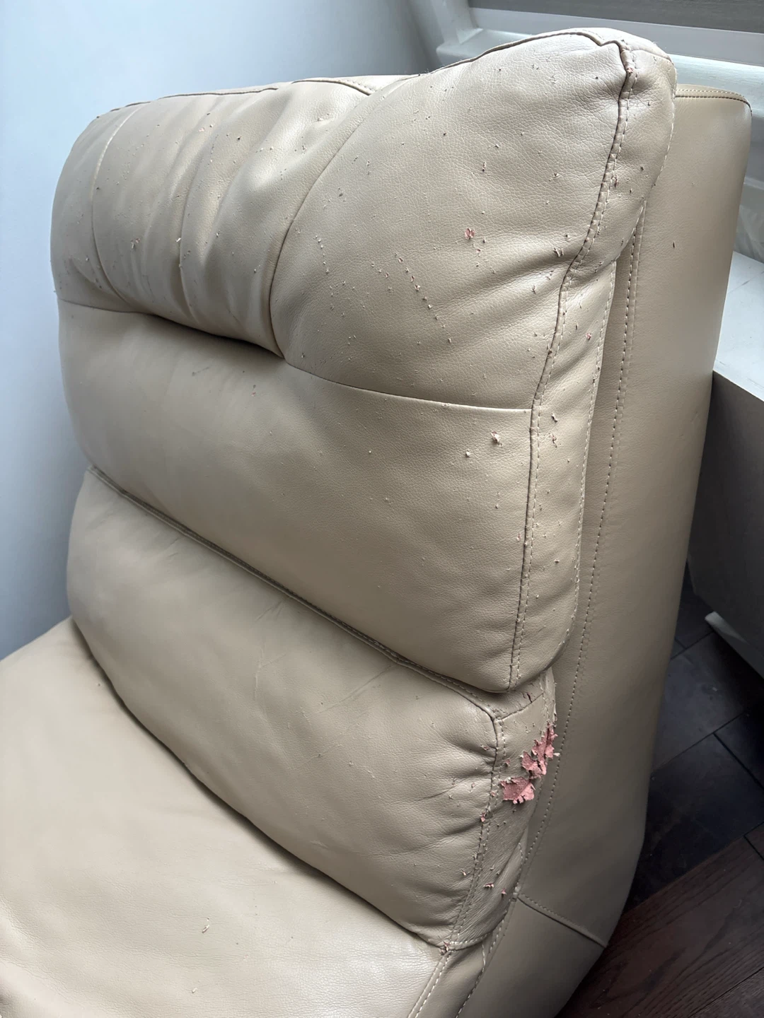 Beige Faux Leather Chaise Lounge - photo 4