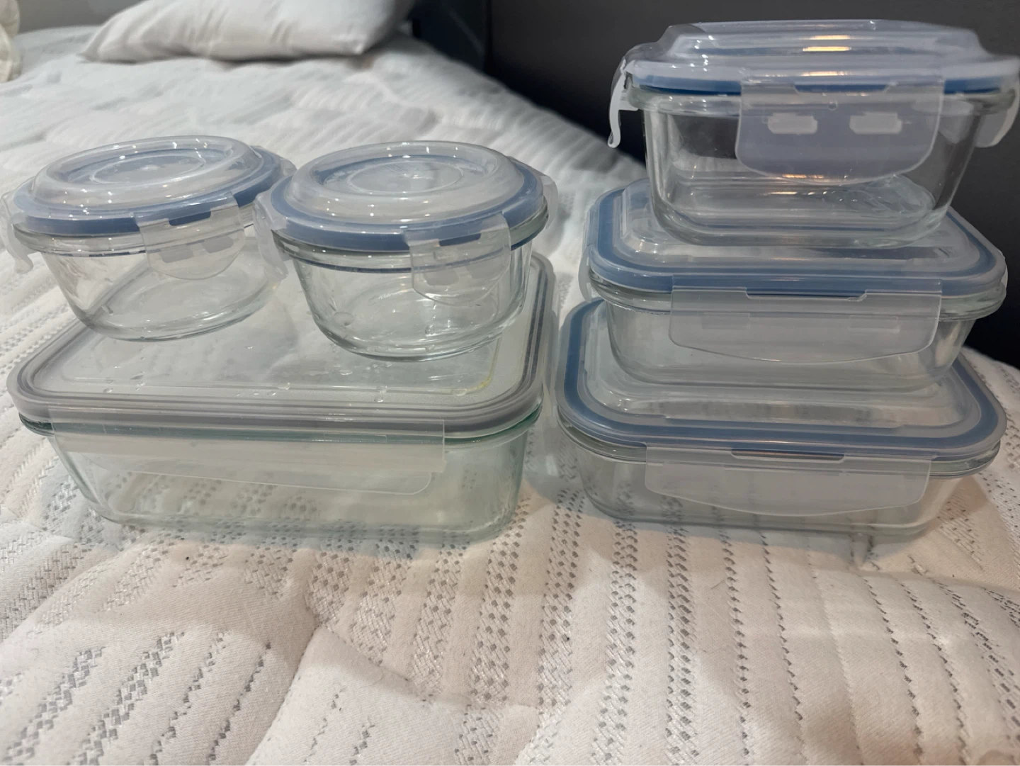 Set of Glass Food Storage Containers with Locking Lids