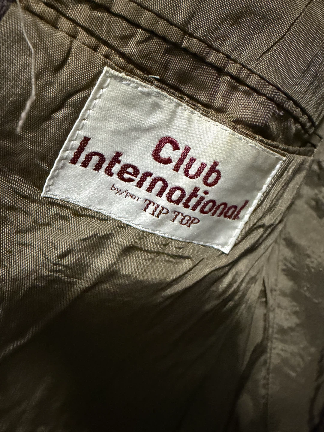 Club International by Tip Top Pure Virgin Wool Suit - photo 2