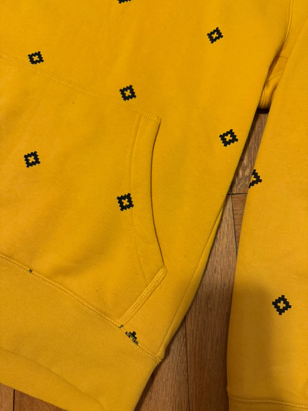 Nike SB Yellow Hoodie - photo 2