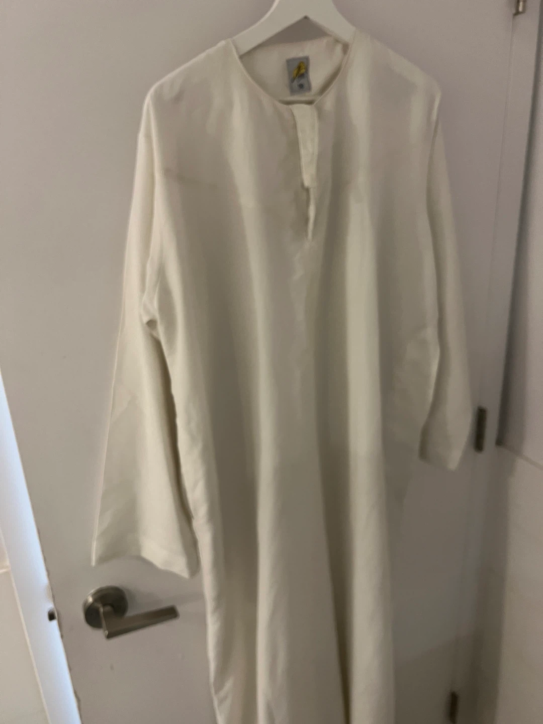 White Thobe Size 58 - photo 3