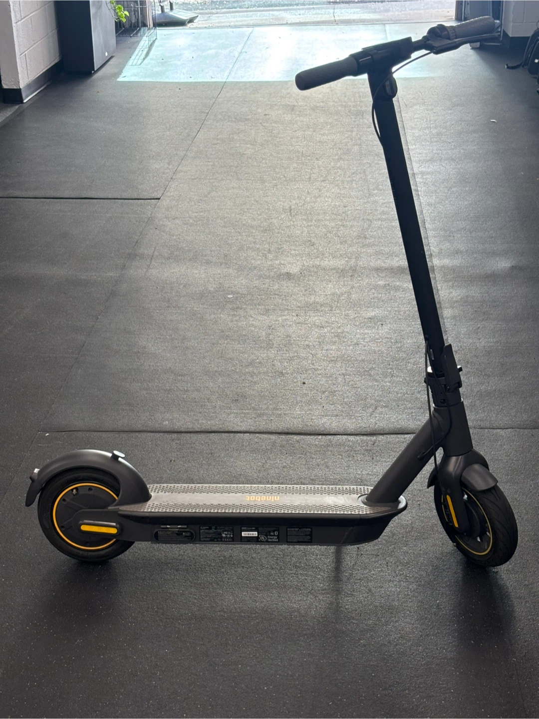 Segway Ninebot MAX G30P — $400 FIRM