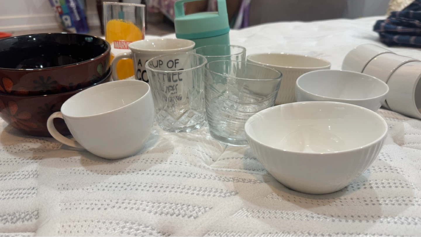 Assorted Kitchenware Bundle