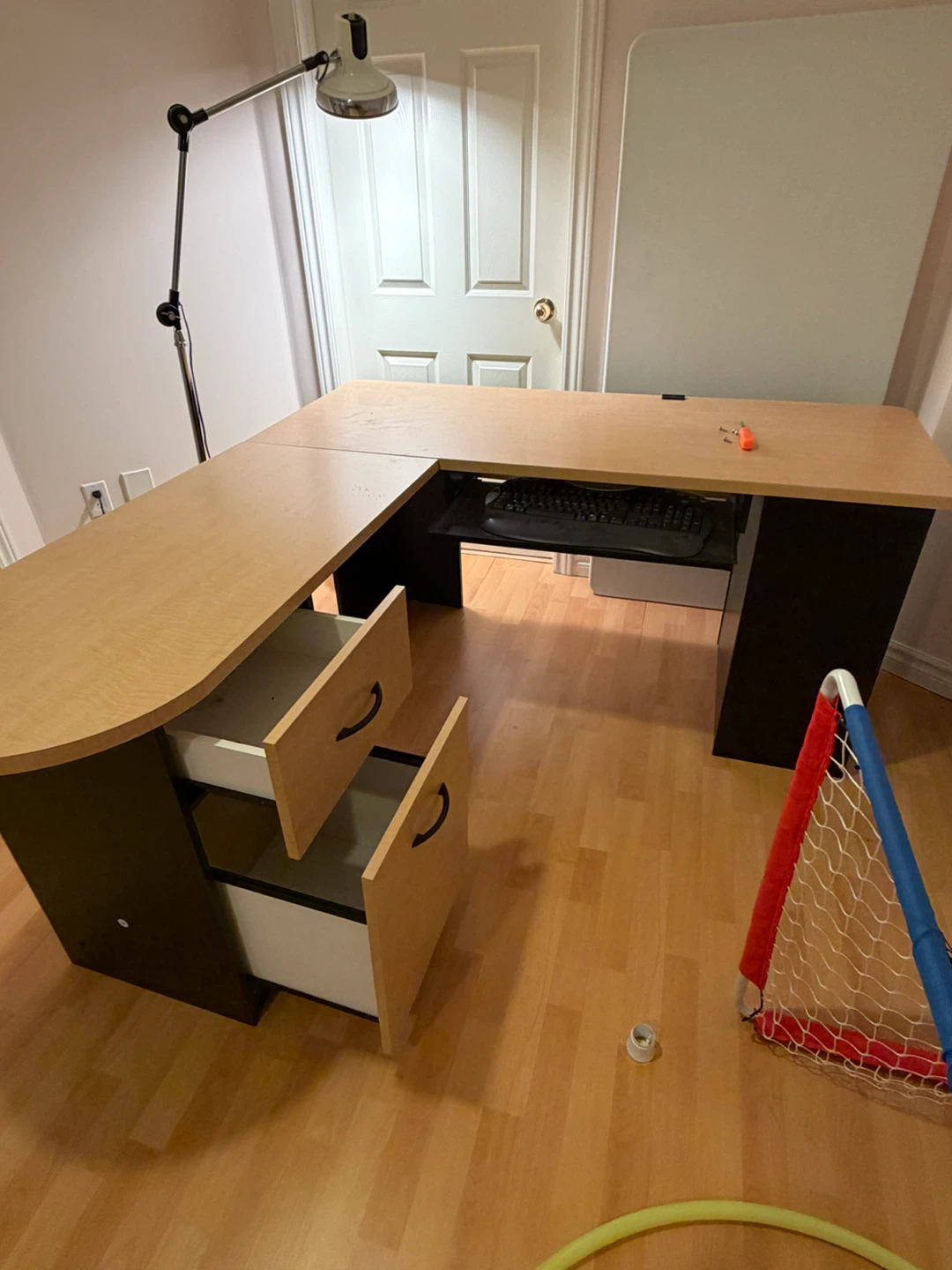 L-shaped corner desk with drawers (ikea) - photo 3