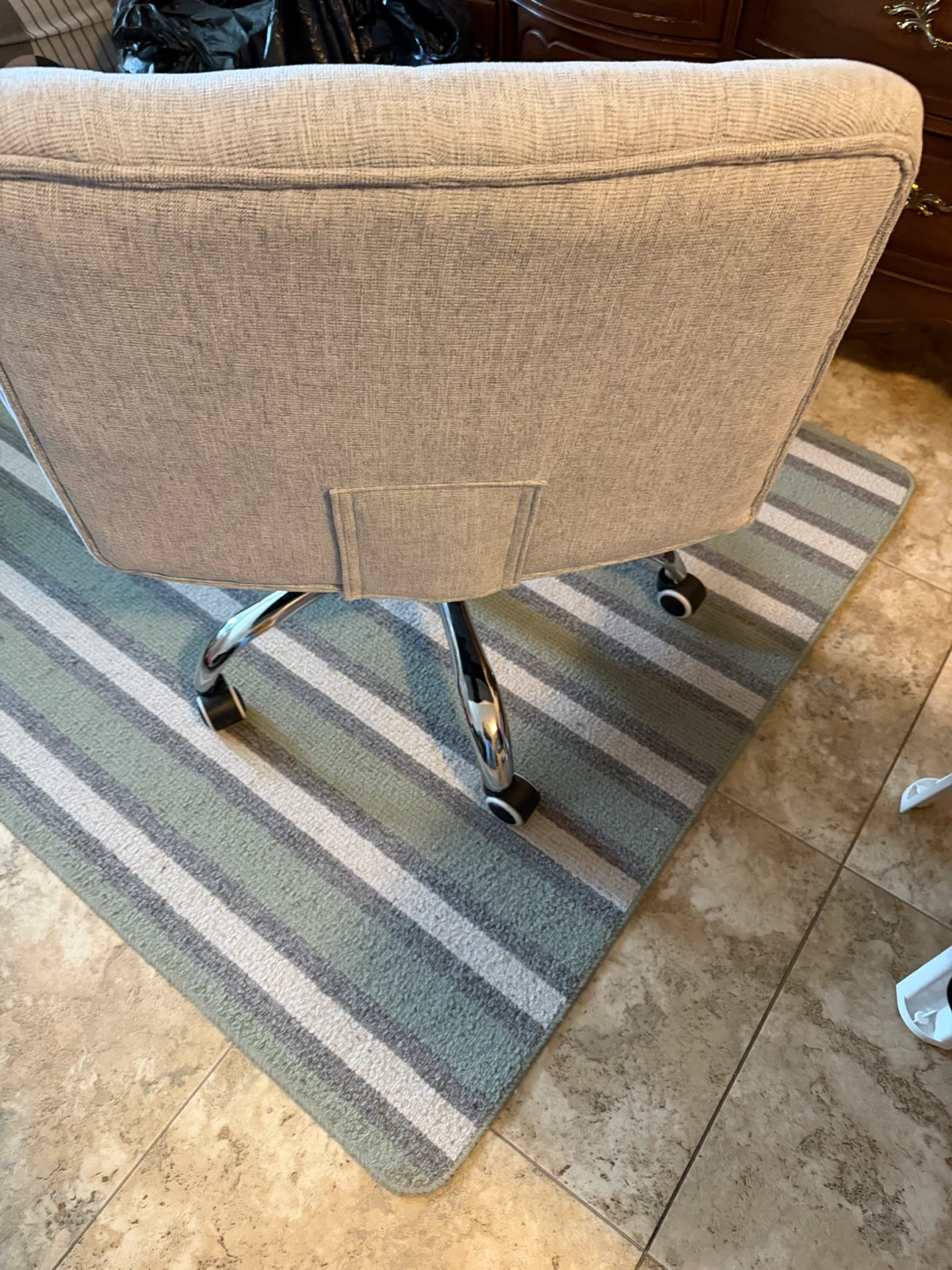 New plus size Light Grey Tufted Office Chair - photo 4