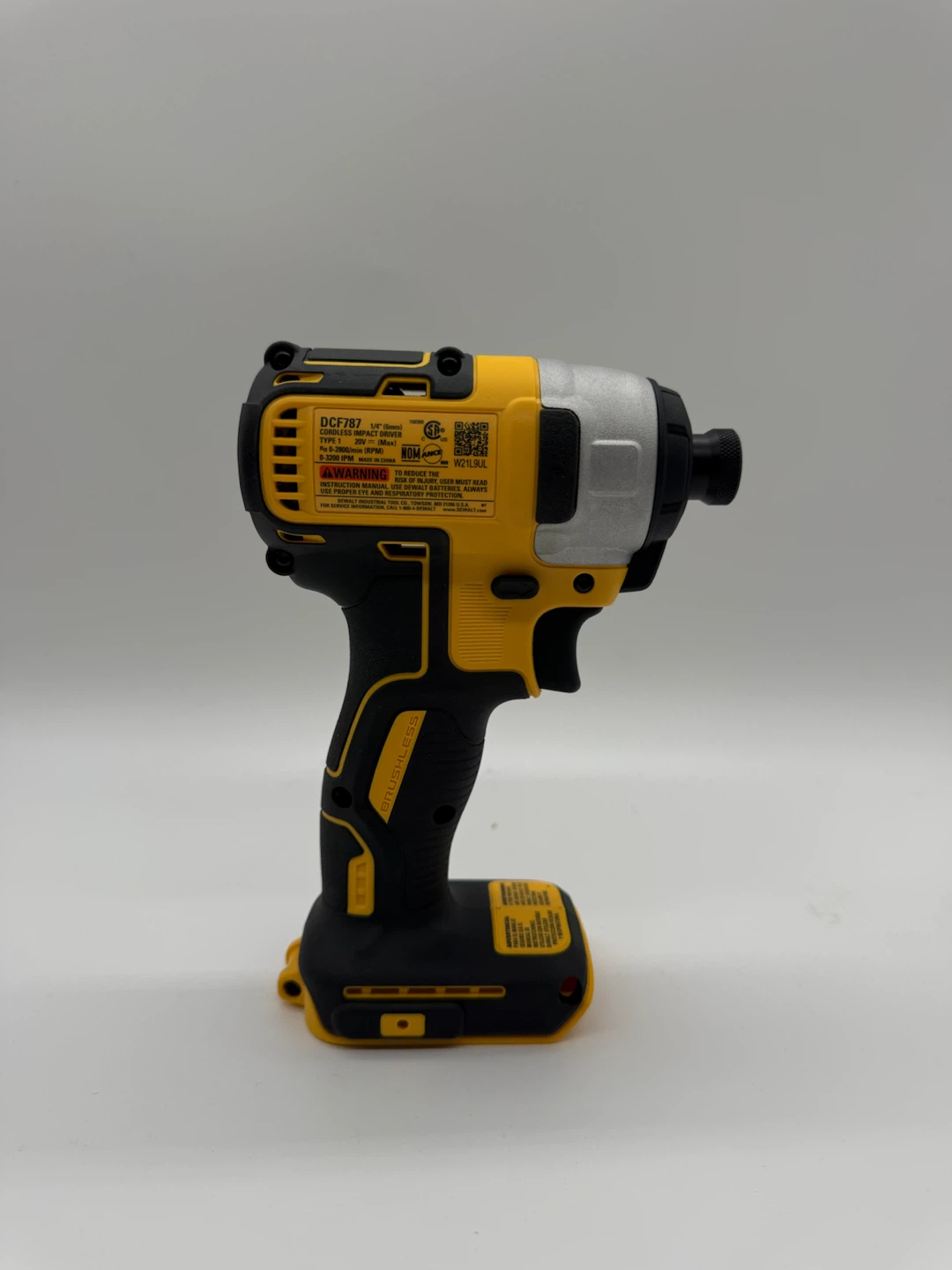 DEWALT 20V MAX Brushless Cordless 1/4” Impact Driver DCF787 - photo 2