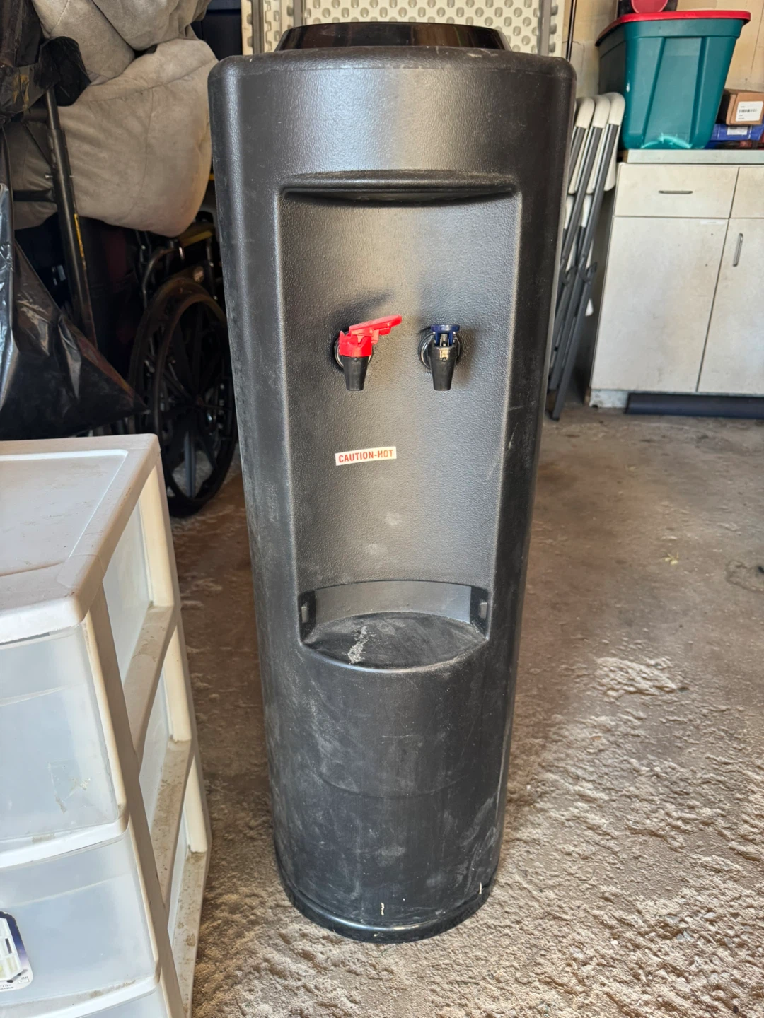 Water dispenser.