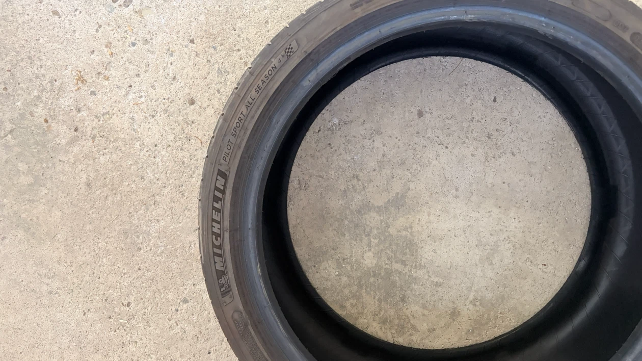 Michelin Pilot Sport All Season 4 – Staggered 19" Set - photo 5