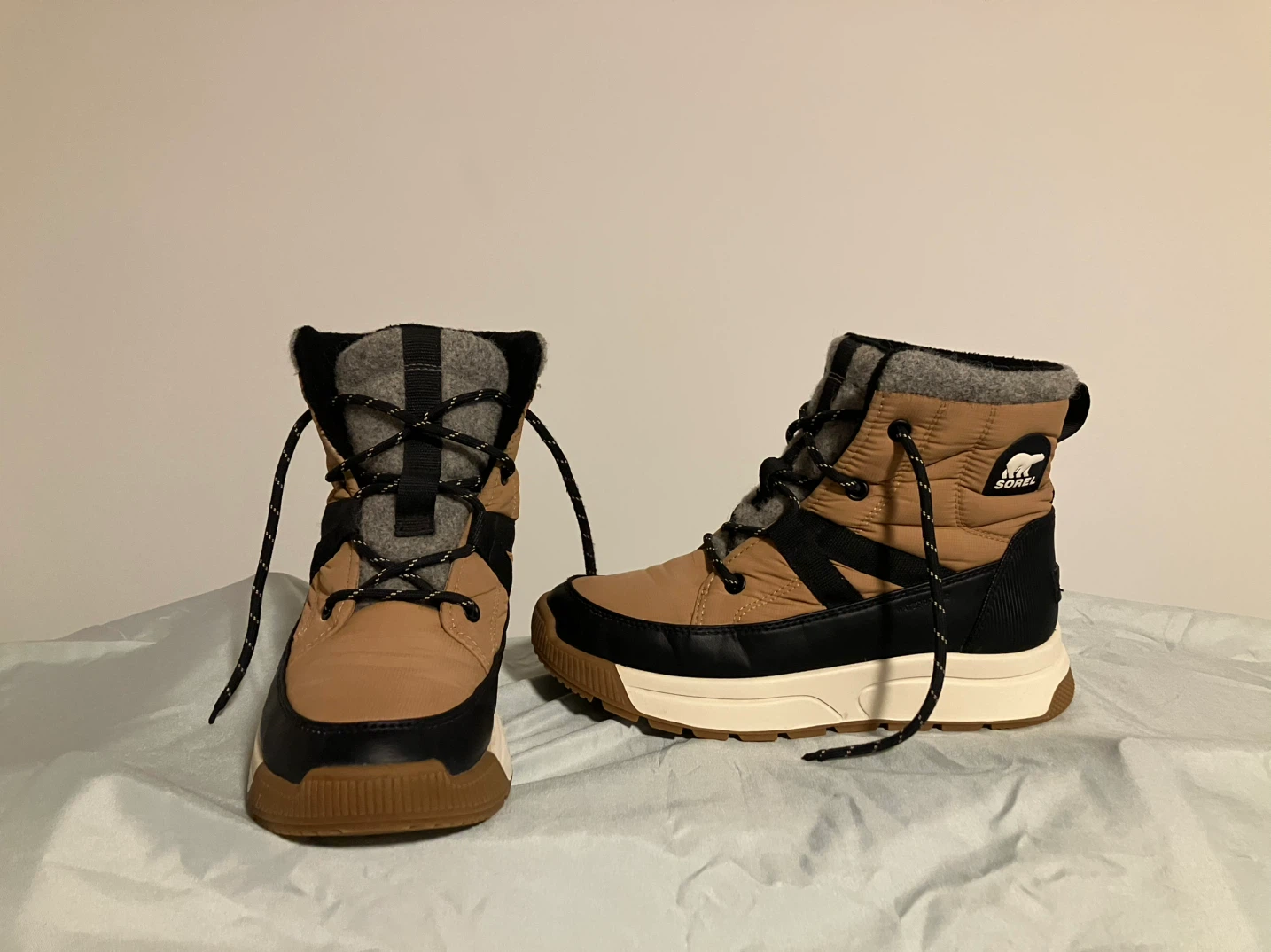Sorel Women's Winter Boots Size 7 US. In great shape!