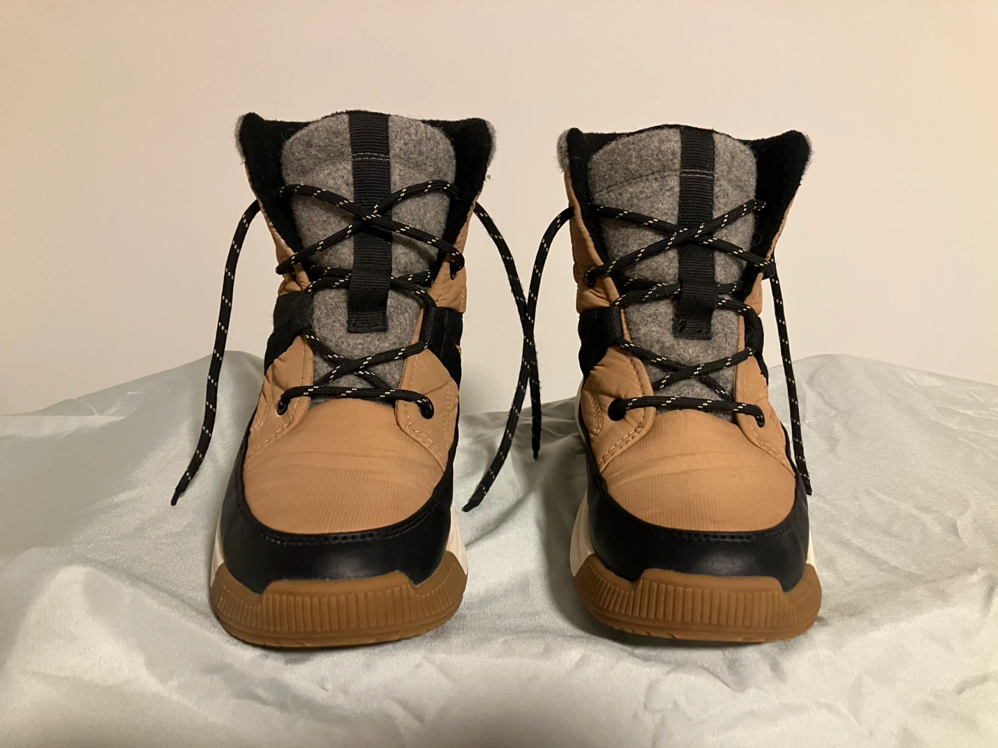 Sorel Women's Winter Boots Size 7 US. In great shape! - photo 3