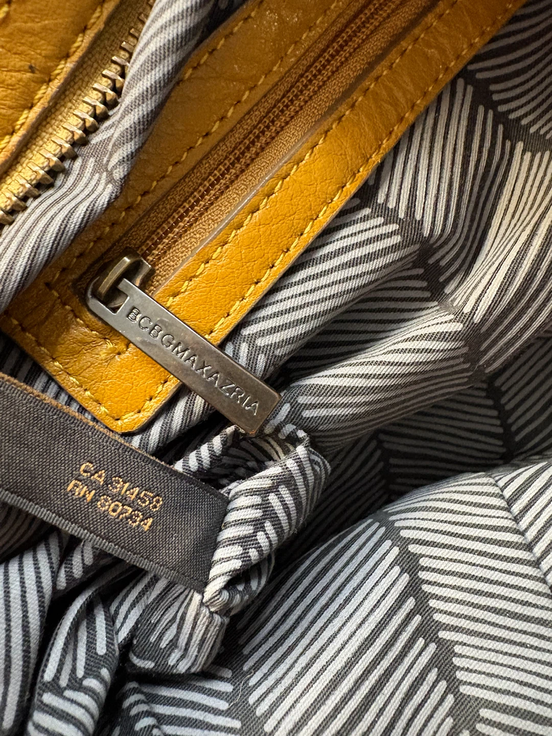 BCBGMAXAZRIA Mustard Yellow Leather Handbag - photo 5