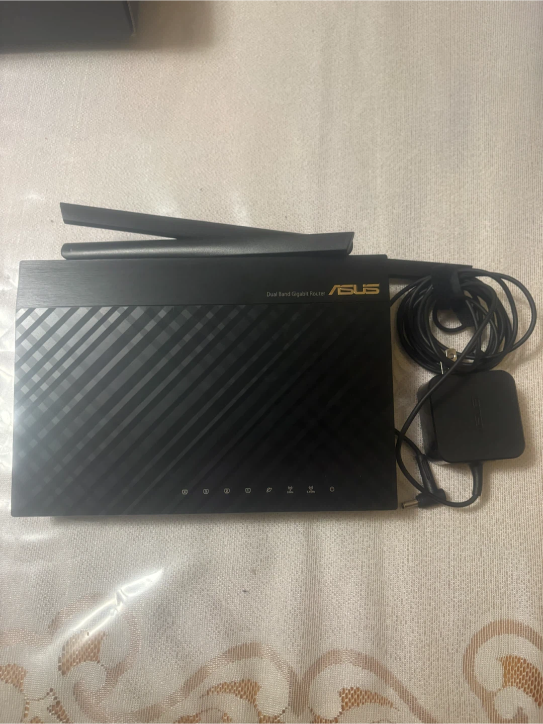 ASUS Dual-band gigabit router RT AC1750 Wireless-AC1750