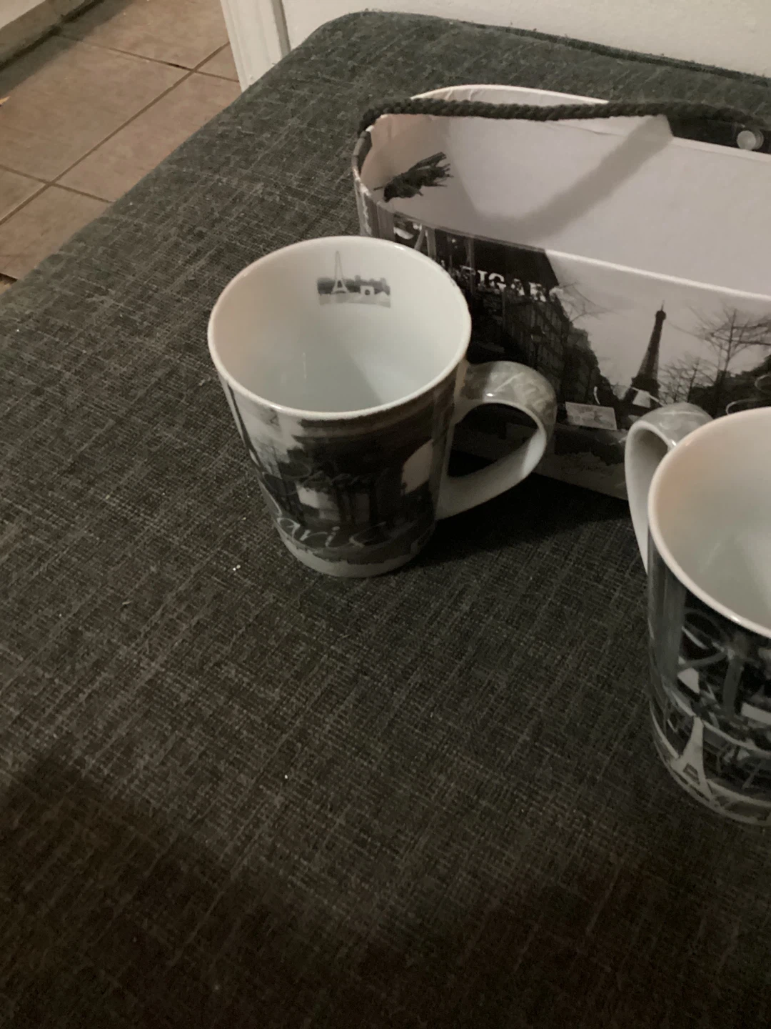 Set of 2 Paris Themed Mugs with Gift Box - photo 3
