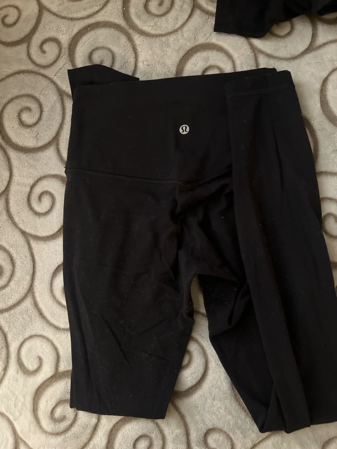 Lululemon Black Leggings Size 4 - photo 2