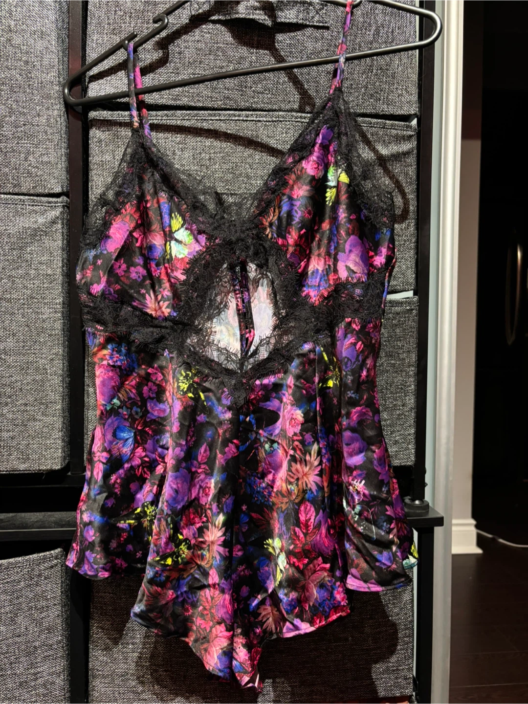 Victoria’s Secret Floral Lace Romper – Size S – Brand New
