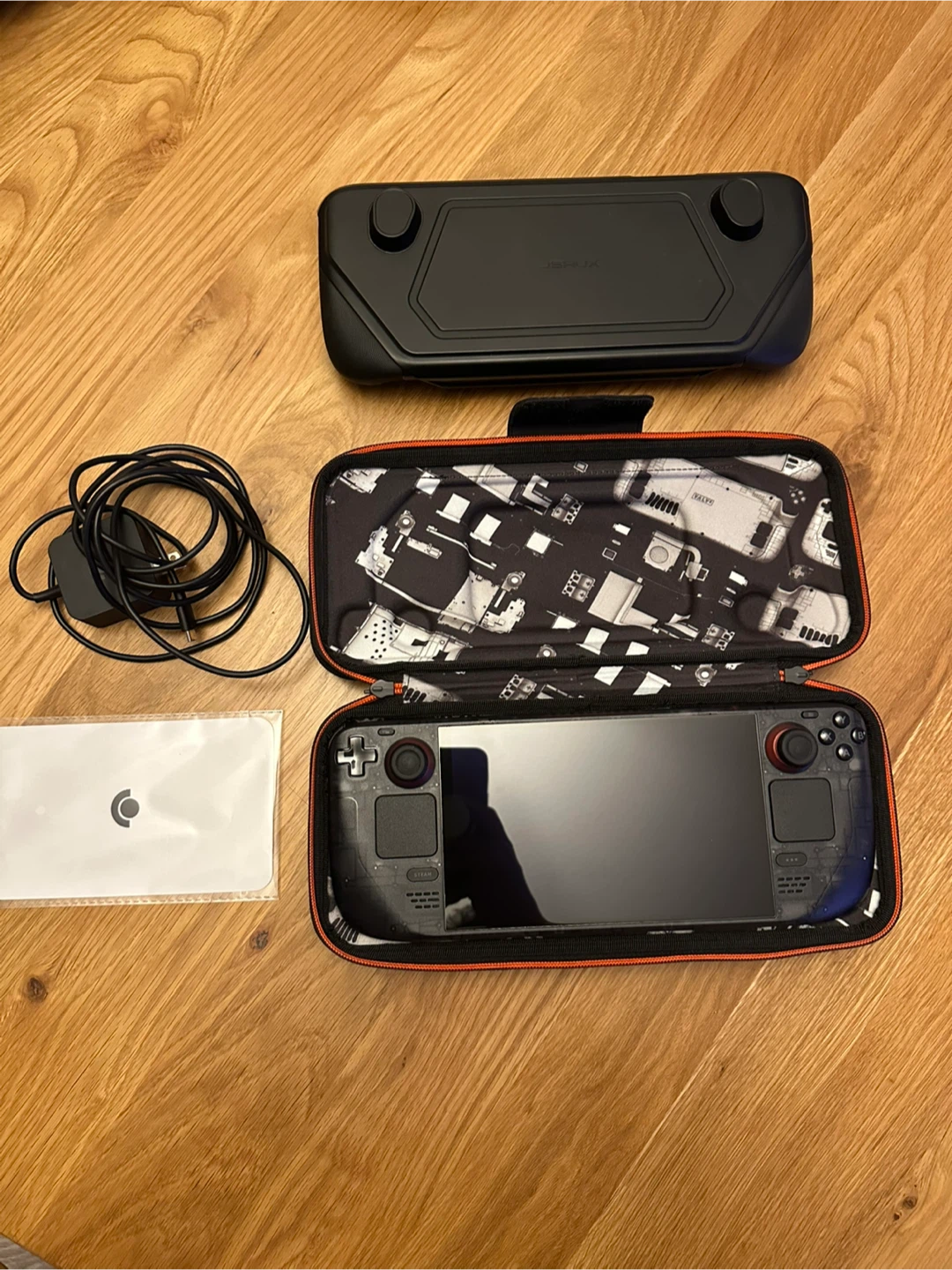 Valve Steam Deck OLED Limited Edition - photo 2