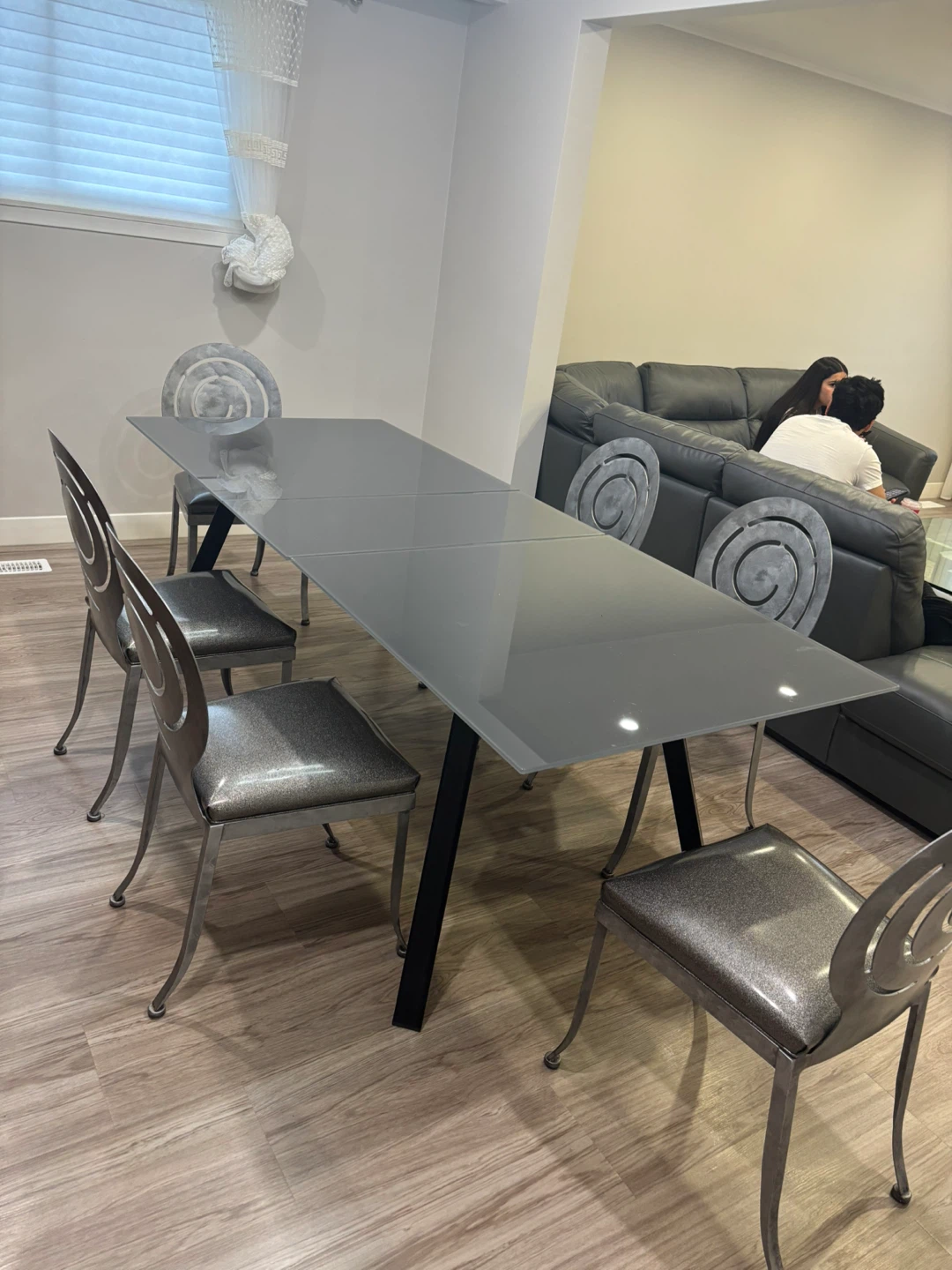 Luxury Modern Glass Dining Table + 7 Chairs – Like New – - photo 5