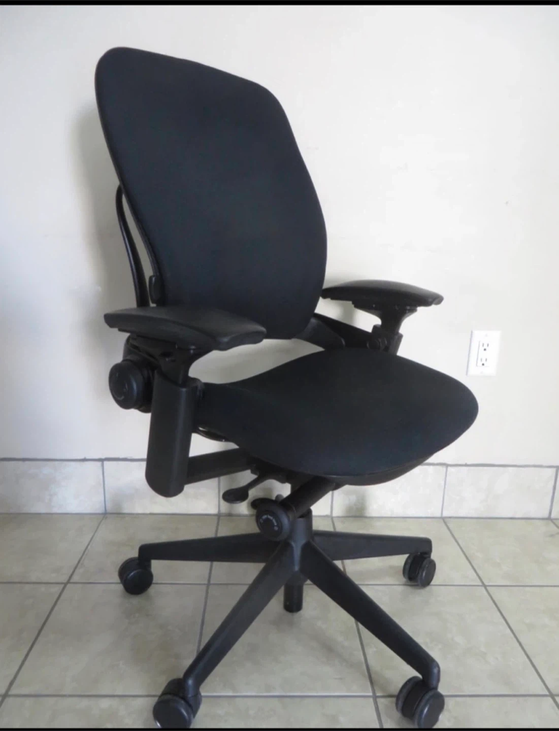 Steelcase Office Chair V2
