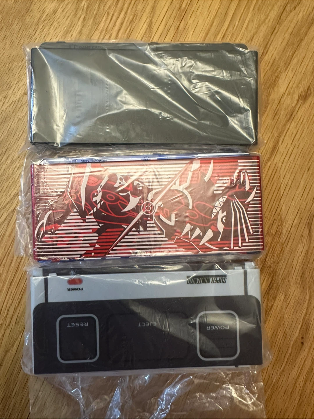 Nintendo New 3DS bundle with extra faceplates - photo 2