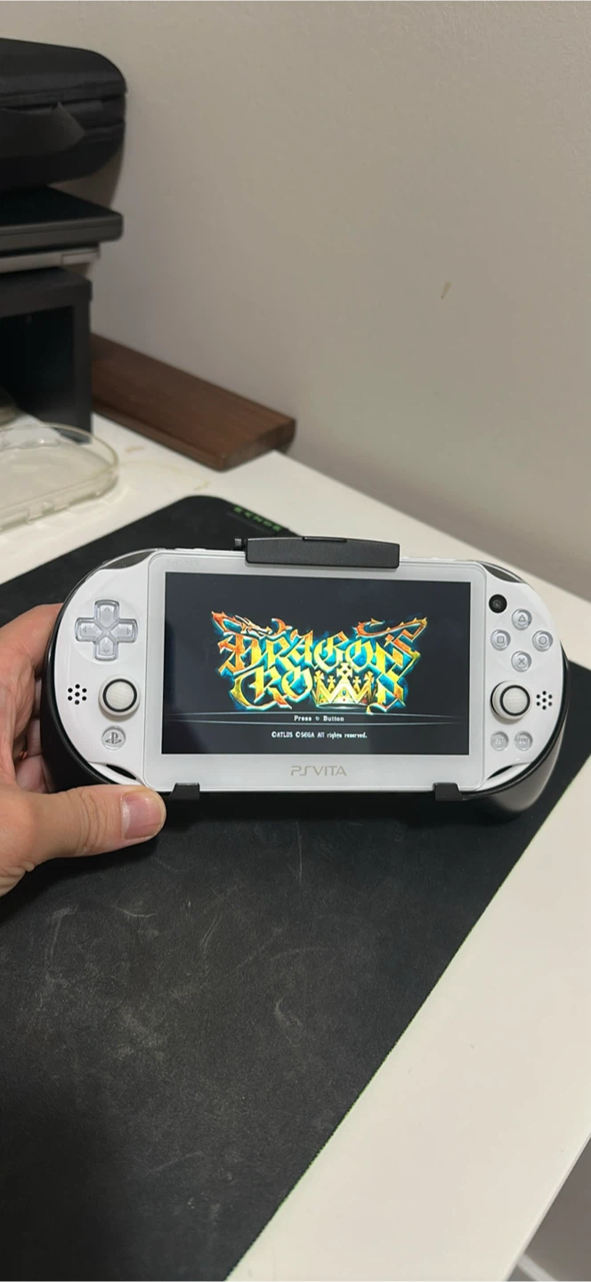 Ps vita with hori Grip - photo 5